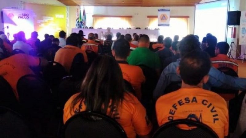 Agentes da Defesa Civil de São Sebastião participam de treinamento ‘Operação Chuvas de Verão’