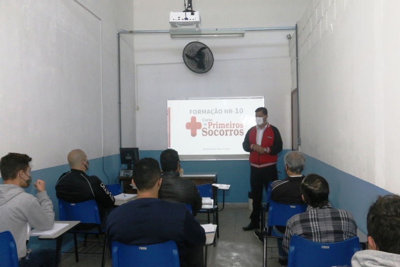 Fundo Social de Caraguá abre curso NR10 – Segurança em Instalações e Serviços de Eletricidade