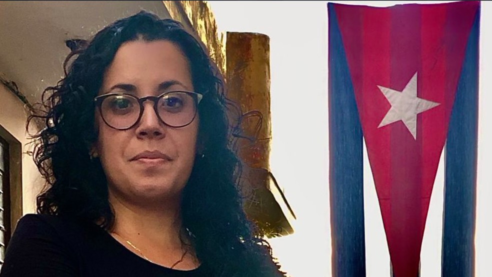 Jornalista cubana relata o que passou em quatro dias de prisão por cobrir protestos contra o regime