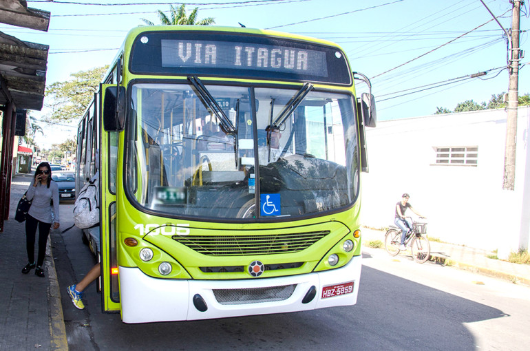 Ônibus municipais têm passe livre no aniversário de 384 anos de Ubatuba