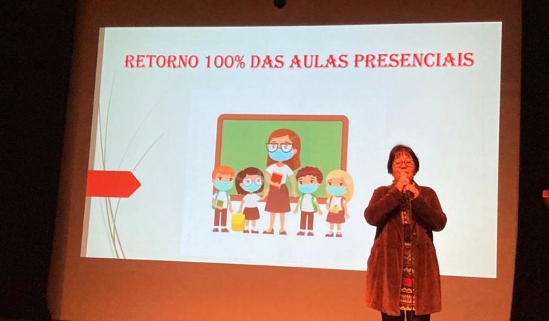 Ubatuba reforça volta às aulas com 100% da capacidade
