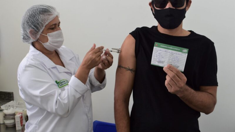UBSs de Ilhabela abrem neste sábado para vacinação contra Covid-19