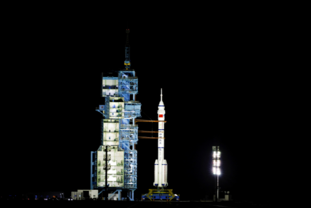 China lança com sucesso missão espacial