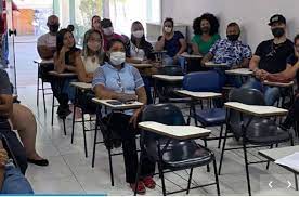 Profissionais do transporte escolar adaptado de São Sebastião recebem treinamento sobre prevenção de acidentes