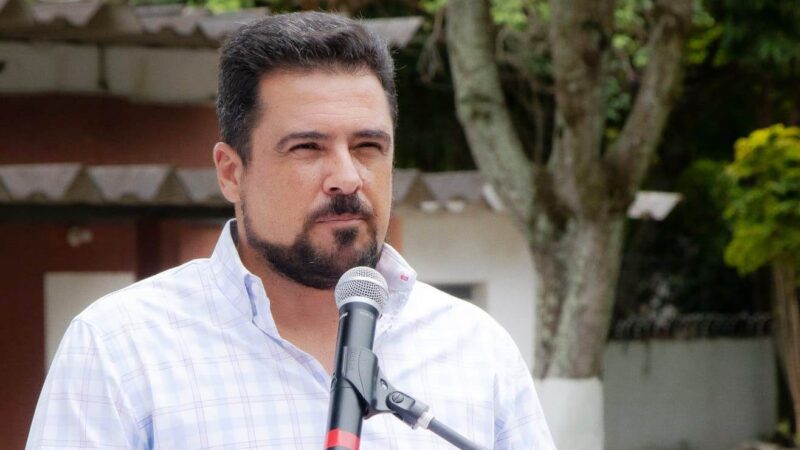 Felipe Augusto tem candidatura deferida no TRE por 3 votos a 2