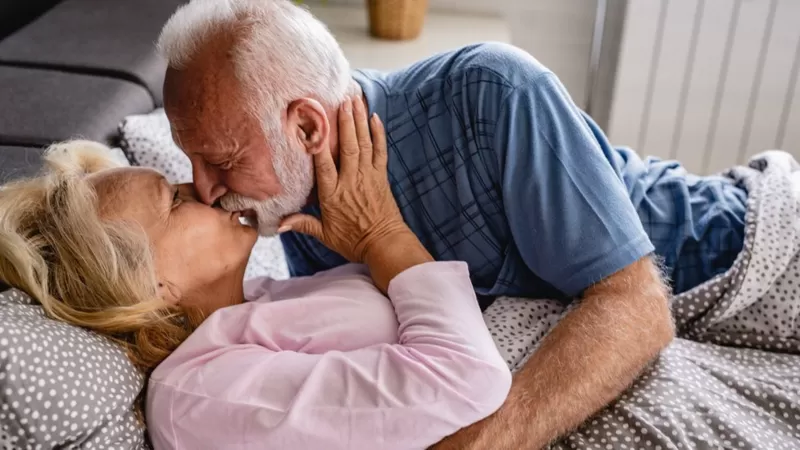 O desejo sexual realmente desaparece com o envelhecimento?