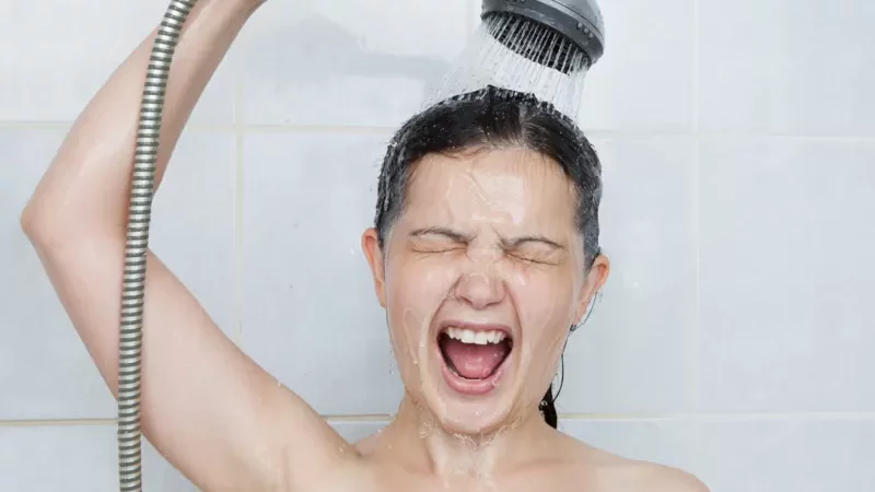 Banho frio é mesmo bom para a saúde?