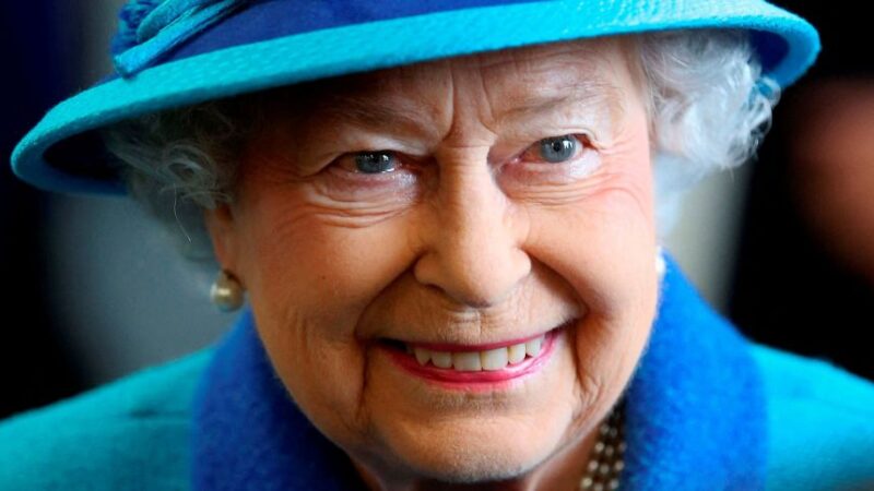 Reinado da rainha Elizabeth II completa 70 anos e estudiosos avaliam seu legado