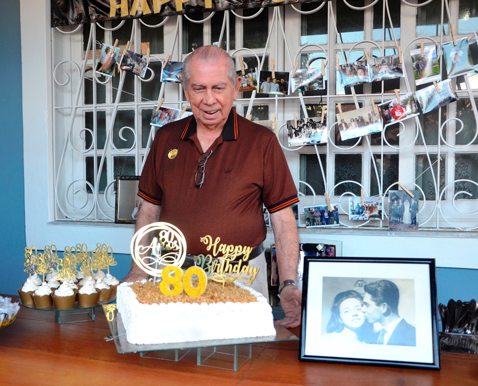 Ex-Prefeito Décio Galvão comemora 80 anos!
