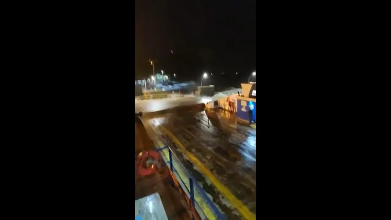Quase 24h sem Travessia de Balsas em Ilhabela e São Sebastião