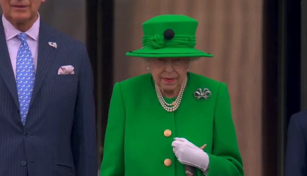 Rainha Elizabeth II morre as 96 anos