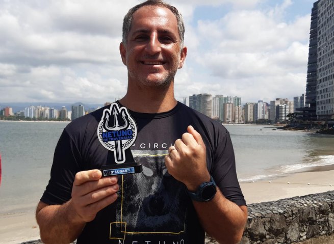 Nadador sebastianense conquista bronze no Circuito Netuno de Travessias