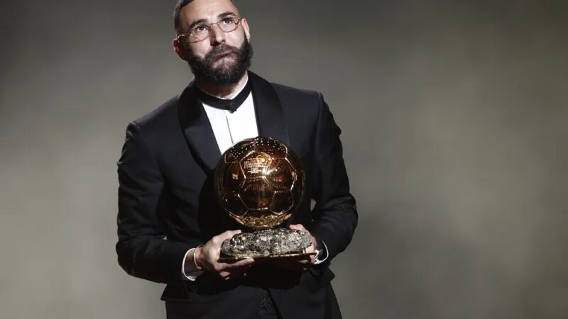 Benzema é melhor jogador do mundo e levou Bola de Ouro 2022