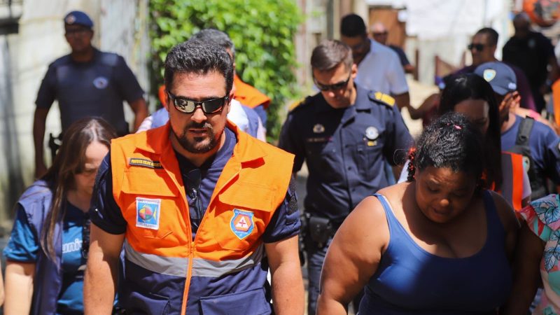 Prefeito Felipe Augusto alinha medidas urgentes com vereadores para reconstrução de São Sebastião após fortes chuvas