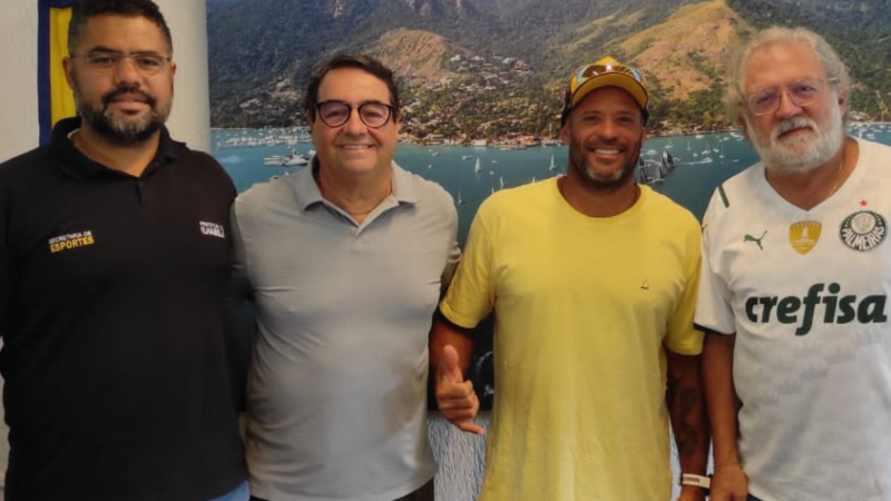 Orgulho Ilhabelense: Atleta pega onda brasileira e rema até o Campeonato Mundial de VA’A em Samoa!