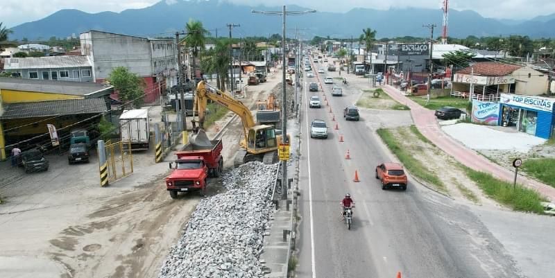 Caraguatatuba: Motoristas reclamam das obras na Rio-Santos