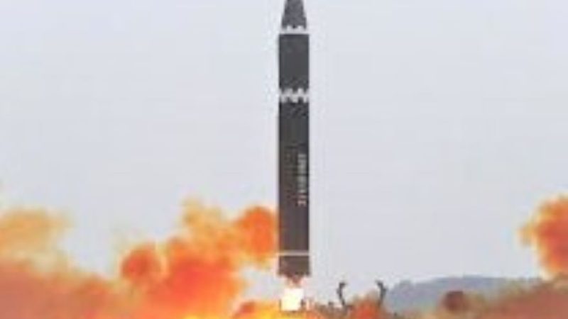 Coreia do Norte dispara mísseis balísticos no mar do Japão