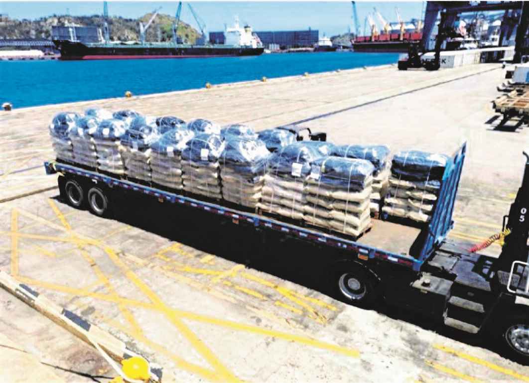 Empresa exporta 400 toneladas de café especial para Europa pelo Porto de São Sebastião