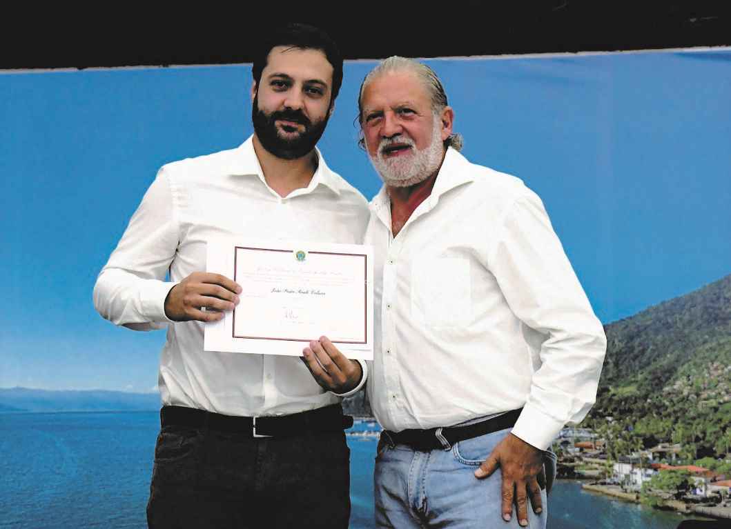 Toninho Colucci é diplomado pela quarta vez como Prefeito de Ilhabela pela Justiça Eleitoral