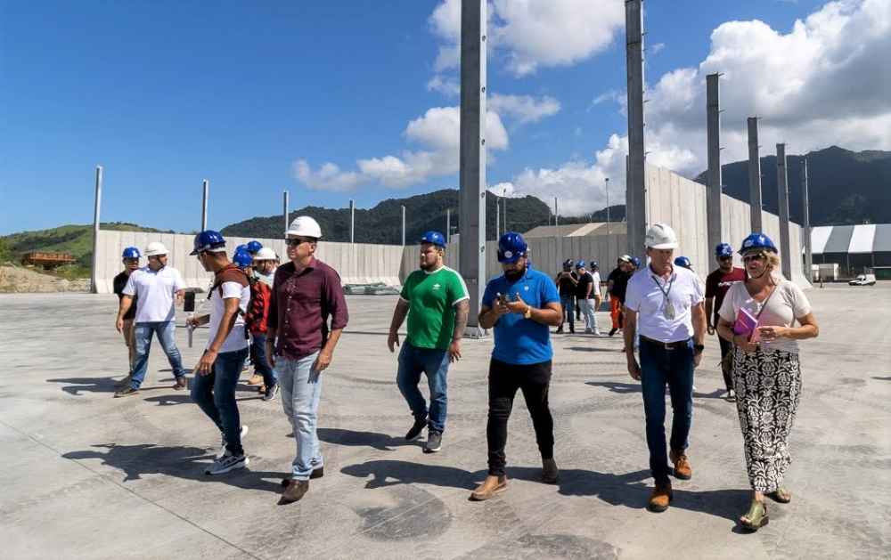 Vereadores realizam visita técnica ao Porto de São Sebastião
