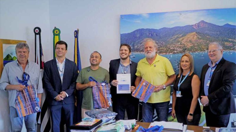 Prefeito Toninho Colucci garante 50 casas populares em Ilhabela