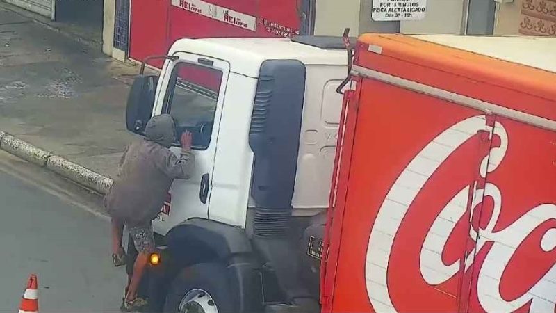 Polícia Municipal de São Sebastião prende ladrão por furto de celular