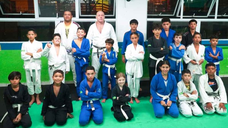 Jovens de Ilhabela participam do Pan-Americano Kids de Jiu-Jitsu