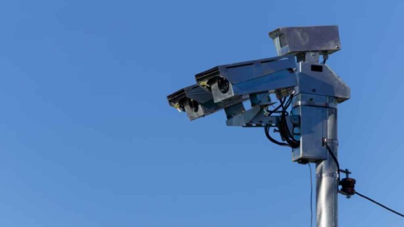 Medidores de velocidade passam por aferição oficial em São Sebastião