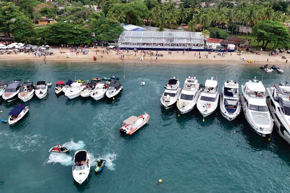 Ilhabela reforça fiscalização no mar e na terra
