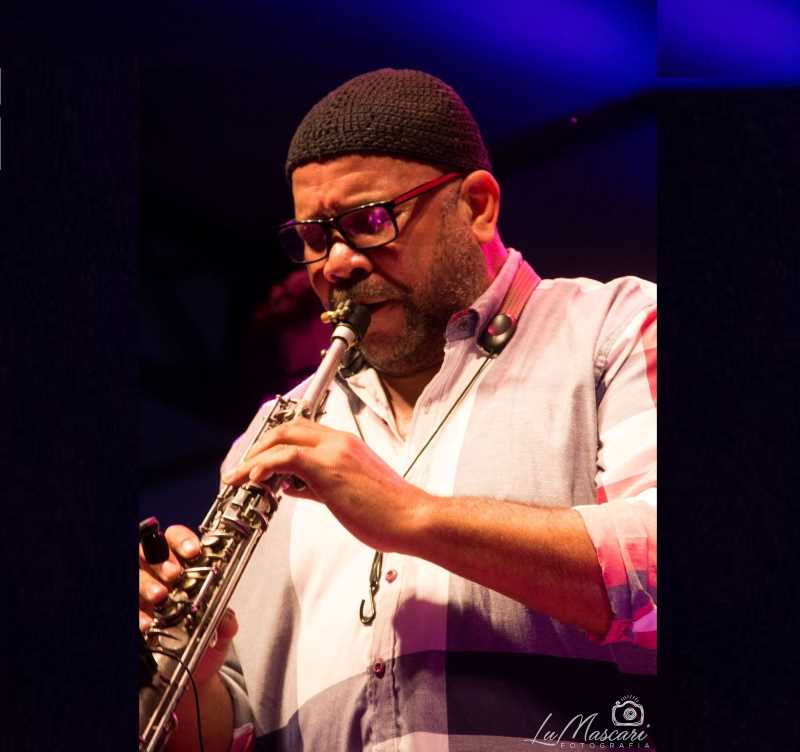 CARAGUÁ: Almir Clemente fará sua apresentação no próximo domingo (1º/02) no projeto Verão 2026