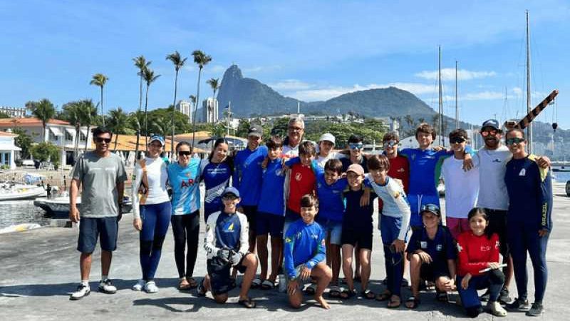 Velejador de Ilhabela fica entre os 10 melhores do Optimist na Taça Comodoro