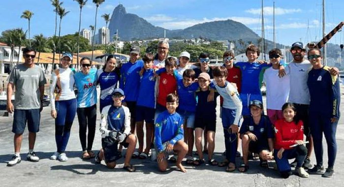 Velejador de Ilhabela fica entre os 10 melhores do Optimist na Taça Comodoro