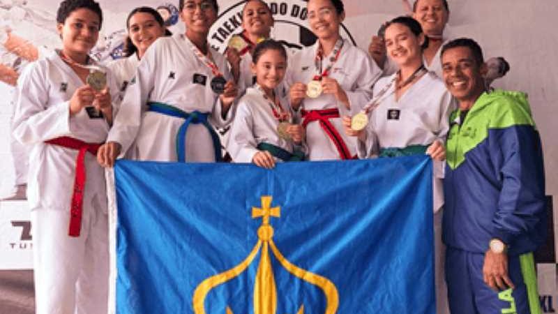 Ilhabela conquista 15 medalhas no Campeonato Paulista de Taekwondo