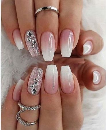 Curso de Manicure e Alongamento em Gel forma 12 alunas em Ilhabela