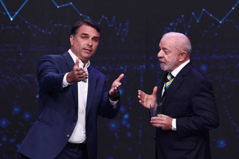 Quem ganhou o debate da Band, Flávio Bolsonaro ou Lula?